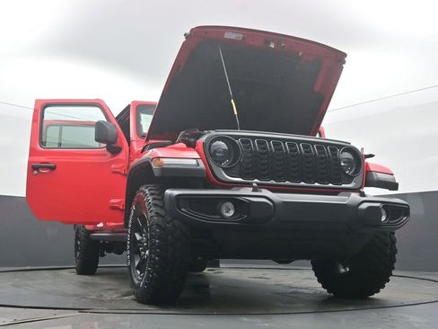 Used 2024 Jeep Gladiator Sport image 58