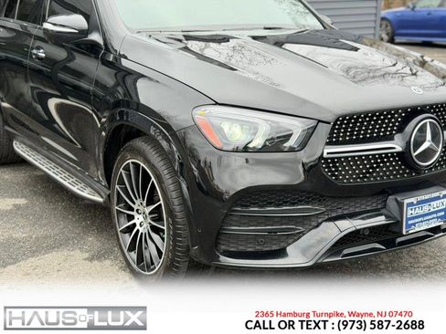 Used 2021 Mercedes-Benz GLE 350 4MATIC w/ AMG Line Exterior image 9