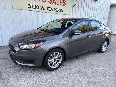 Used 2015 Ford Focus SE image 8