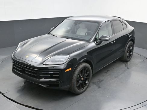 Used 2026 Porsche Cayenne Coupe AWD/4WD image 23