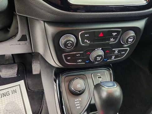 Used 2021 Jeep Compass Limited AWD/4WD image 15