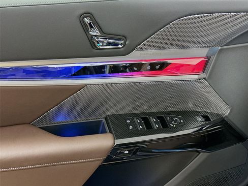 New 2026 BMW i7 xDrive60 image 18