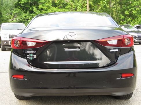 Used 2016 MAZDA MAZDA3 i Sport w/ Preferred Equipment Package FWD image 6