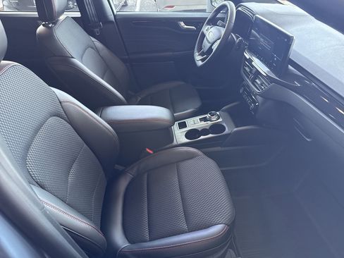 New 2026 Ford Escape ST-Line w/ Tech Pack #1 FWD image 18
