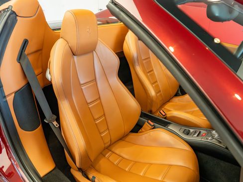 Certified 2013 Ferrari 458 Spider RWD image 19