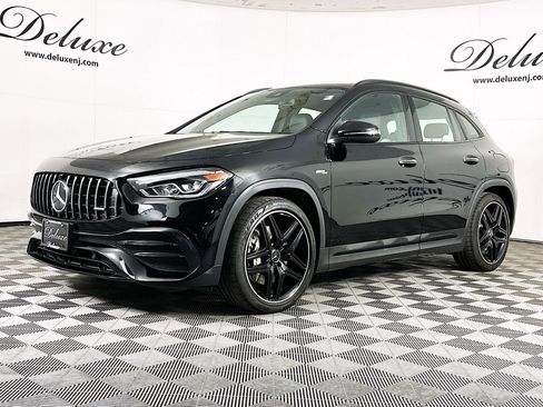 Used 2022 Mercedes-Benz GLA 35 AMG GLA 35 AMG Night 4MATIC w/ Premium Package image 3