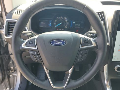 Used 2024 Ford Edge Titanium w/ Equipment Group 301A AWD/4WD image 14