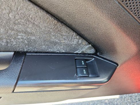 Used 2012 Ford Mustang Coupe RWD image 15