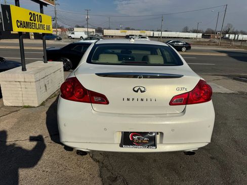 Used 2012 INFINITI G37 x Sedan w/ Premium Pkg image 4