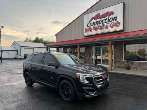 Used 2024 GMC Terrain AT4 w/ Infotainment Package II AWD/4WD image 1