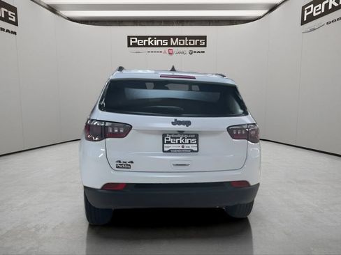 New 2026 Jeep Compass Latitude AWD/4WD image 4