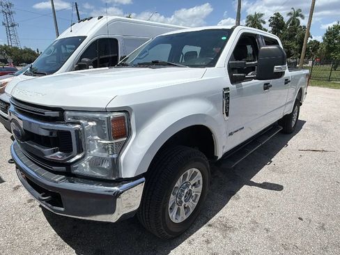 Used 2021 Ford F250 XLT w/ FX4 Off-Road Package AWD/4WD image 2