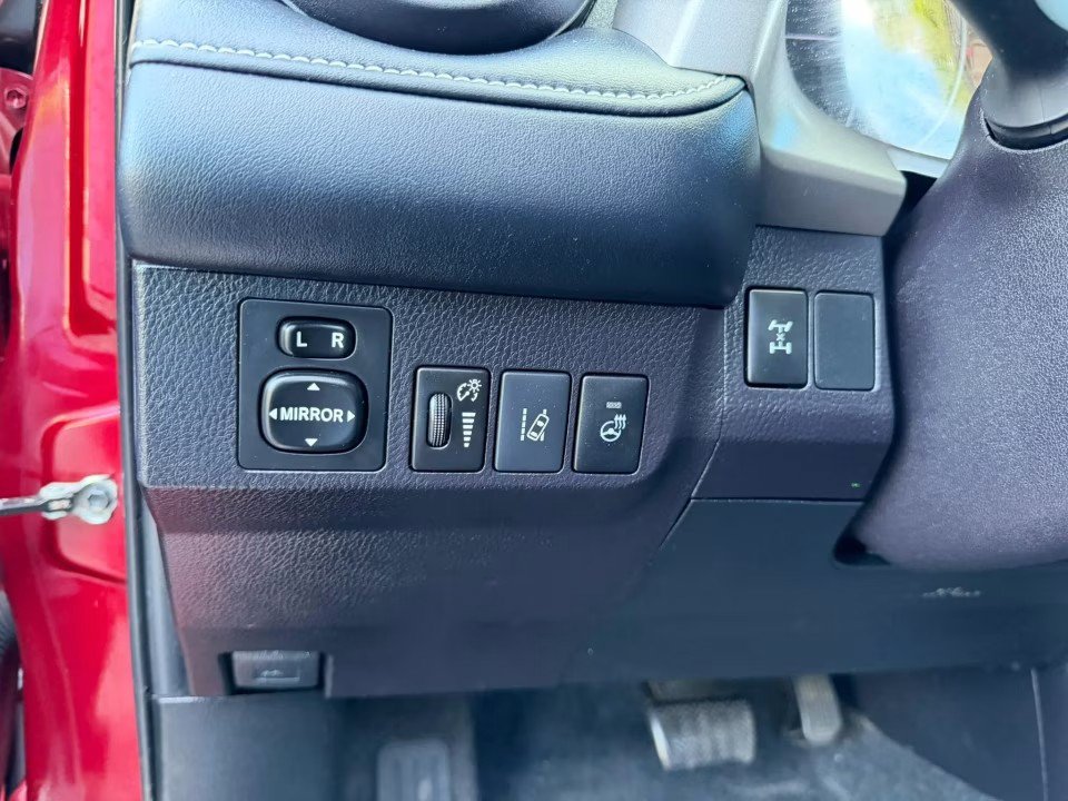 Used 2018 Toyota RAV4 Adventure w/ Cold Weather Package AWD/4WD image 22
