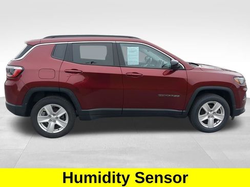 Used 2022 Jeep Compass Latitude w/ Convenience Group AWD/4WD image 7