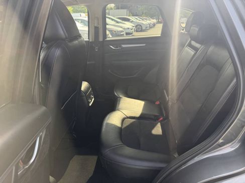 Used 2018 MAZDA CX-5 Touring w/ Preferred Equipment Package AWD/4WD image 13