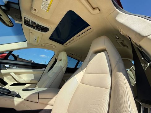 Used 2016 Porsche Panamera Turbo image 46