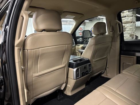 Used 2017 Ford F250 Lariat w/ Chrome Package AWD/4WD image 31