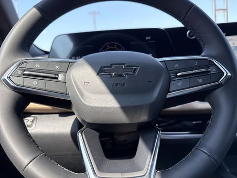 New 2027 Chevrolet Equinox ACTIV FWD image 21