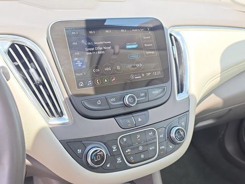 Used 2024 Chevrolet Malibu LT FWD image 25