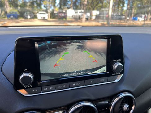 Used 2025 Nissan Sentra S image 21