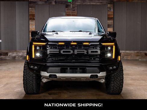 Used 2025 Ford F150 Raptor image 4