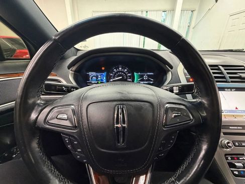 Used 2017 Lincoln MKZ Reserve FWD image 26