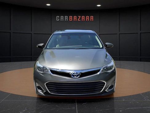 Used 2013 Toyota Avalon XLE Touring image 2