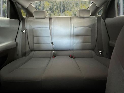 Used 2022 Chevrolet Malibu LS FWD image 15