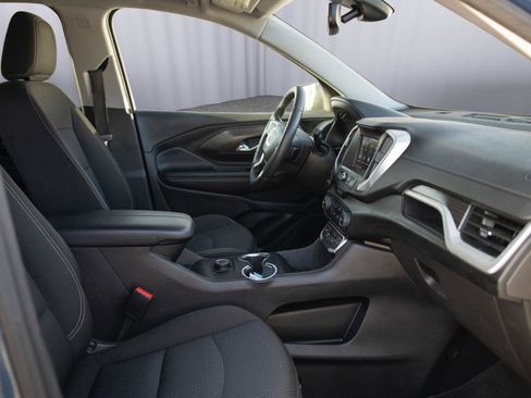 Used 2024 GMC Terrain SLE AWD/4WD image 17