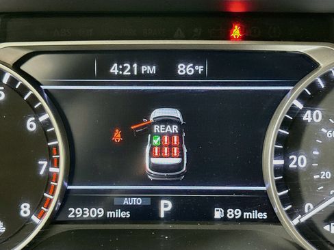 Used 2025 Nissan Pathfinder SV AWD/4WD image 19