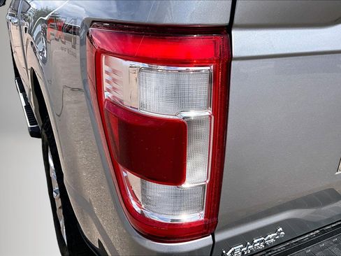 Used 2022 Ford F150 Lariat w/ Max Trailer Tow Package AWD/4WD image 24