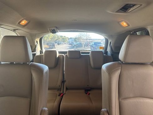 Used 2018 Honda Odyssey Elite image 20