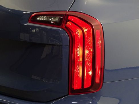 Used 2024 Kia Telluride S image 41