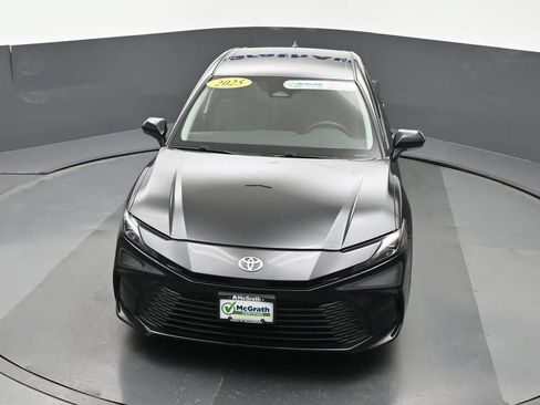 Used 2025 Toyota Camry LE FWD image 26