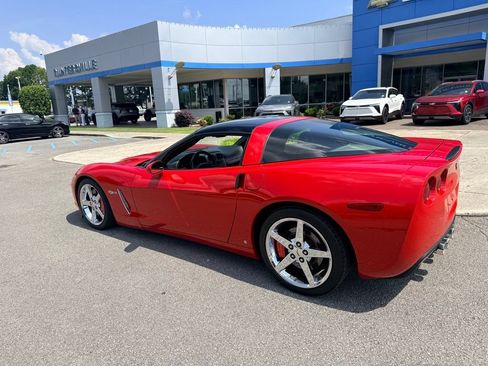 Used 2006 Chevrolet Corvette Coupe w/ Preferred Equipment Group RWD image 24