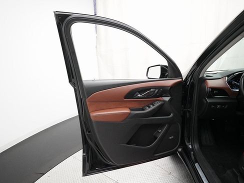 Used 2018 Chevrolet Traverse High Country image 29