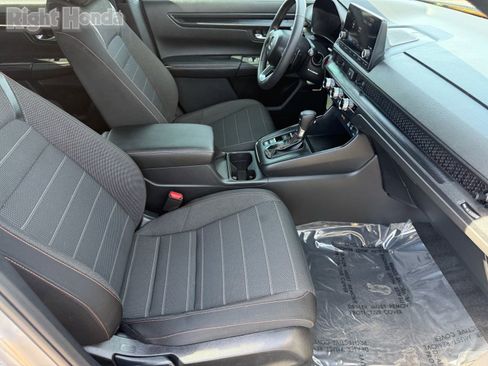 Used 2024 Honda CR-V Sport image 31