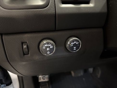 Used 2021 Chevrolet Colorado LT w/ LT Convenience Package image 18