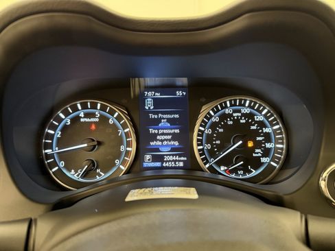 Used 2022 INFINITI Q60 3.0t Luxe w/ Essential Package image 10