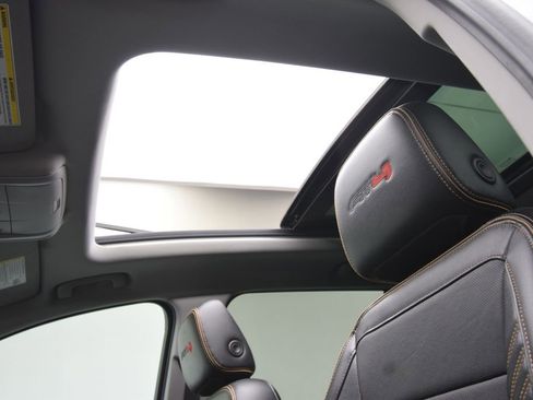 Used 2022 GMC Terrain AT4 w/ Infotainment Package II image 19