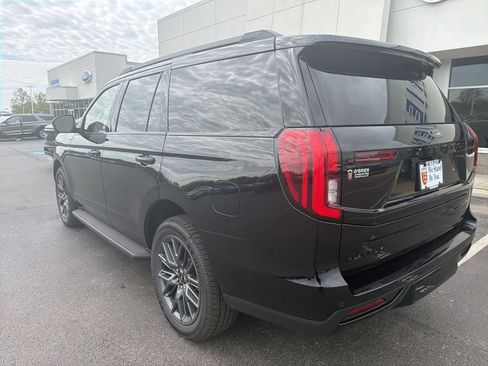 New 2026 Ford Expedition Platinum AWD/4WD image 3