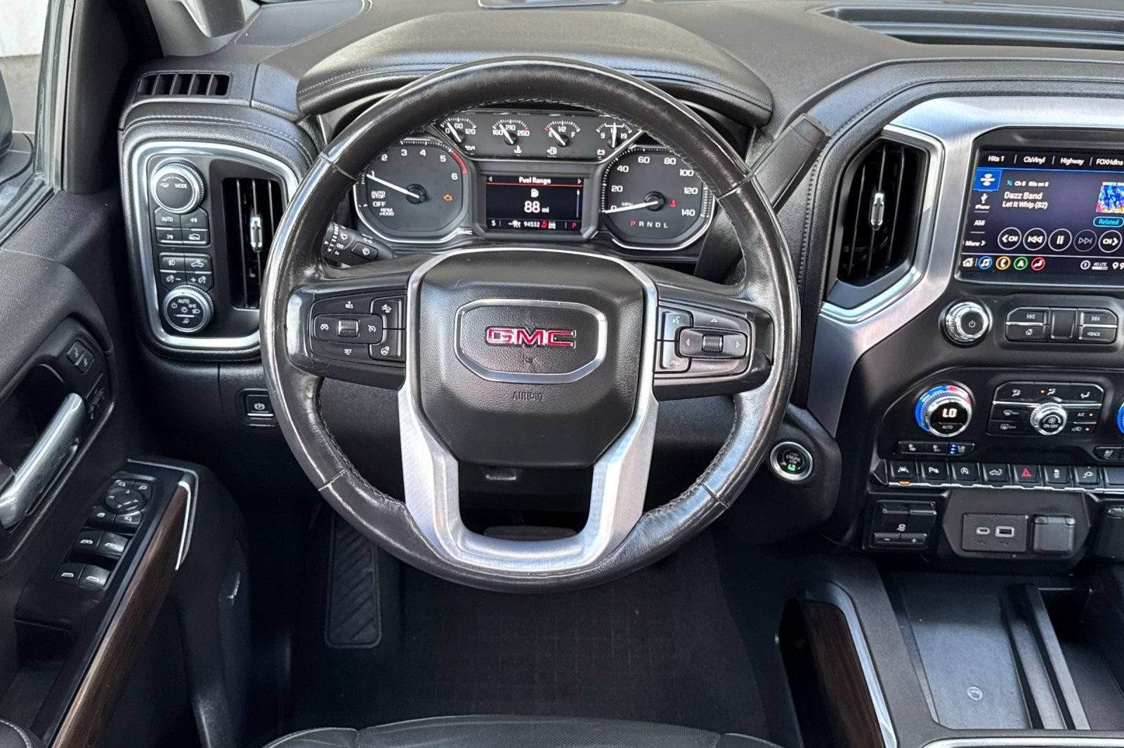 Used 2020 GMC Sierra 1500 SLT w/ SLT Premium Plus Package AWD/4WD image 15