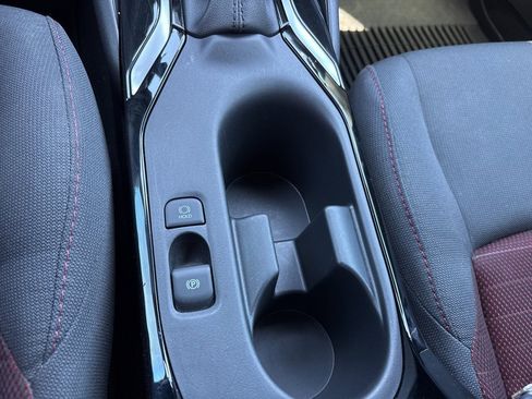 Used 2025 Toyota Corolla SE image 18