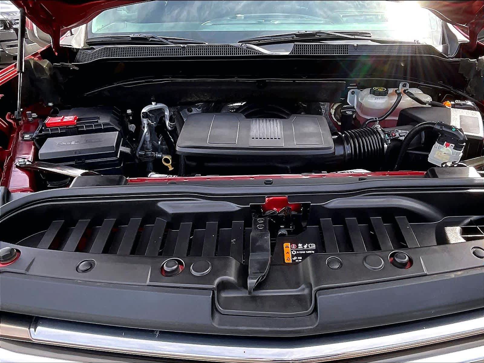 Used 2021 Chevrolet Silverado 1500 High Country w/ Technology Package AWD/4WD image 13