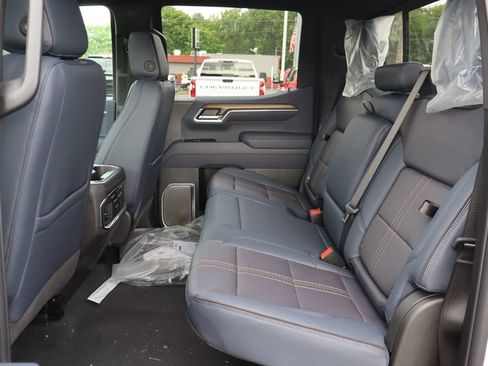 New 2026 Chevrolet Silverado 1500 High Country w/ Technology Package AWD/4WD image 23