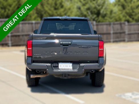 Used 2024 Toyota Tacoma TRD Sport AWD/4WD image 8