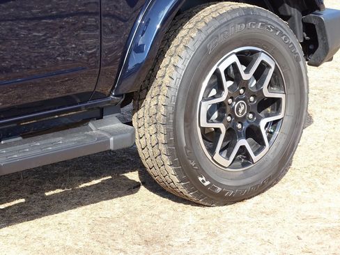 Used 2021 Ford Bronco Outer Banks image 28