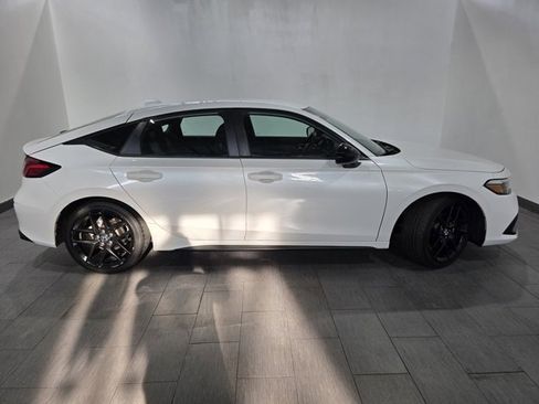 Used 2023 Honda Civic Sport image 6