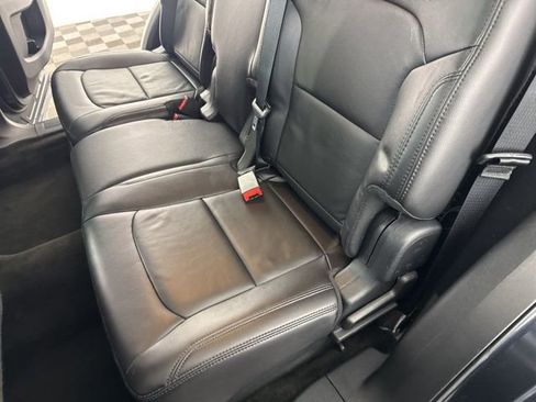 Used 2017 Ford Explorer XLT w/ Equipment Group 202A image 22