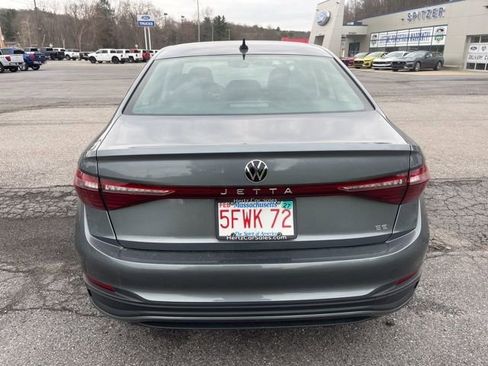 Used 2025 Volkswagen Jetta SE image 7